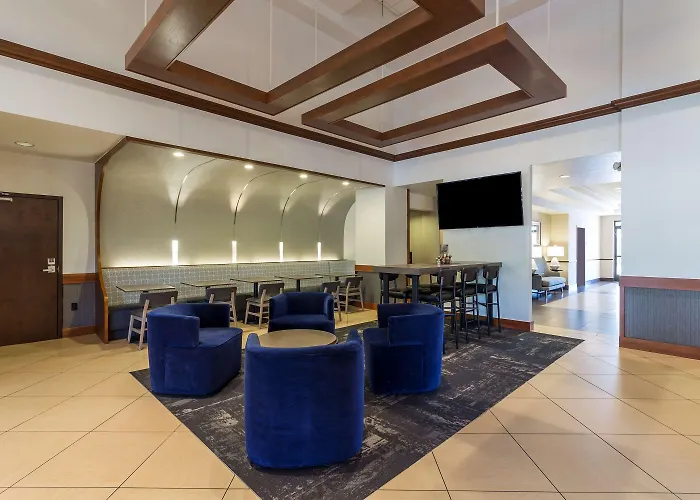 Hyatt Place Phoenix-north 4*